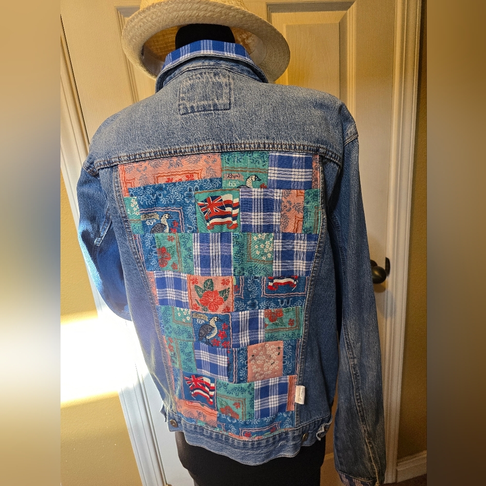 💙🩵🩷Upcycled REYN SPOONER "Lahaina Sailor" Quilted *Multi-color* Denim Jacket